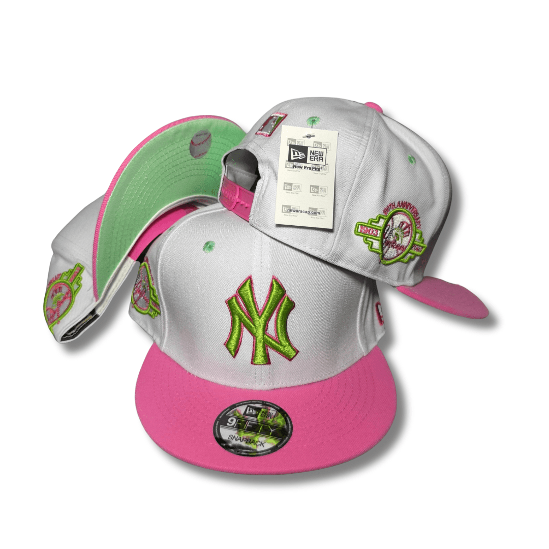 New York Yankees 9FIFTY with Green and Pink Accents White and Pink – Snapback Cap