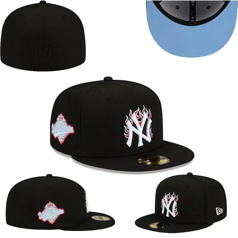 New York Yankees 59FIFTY Fitted Hat with Flame Embroidery and 1996 World Series Patch – Black