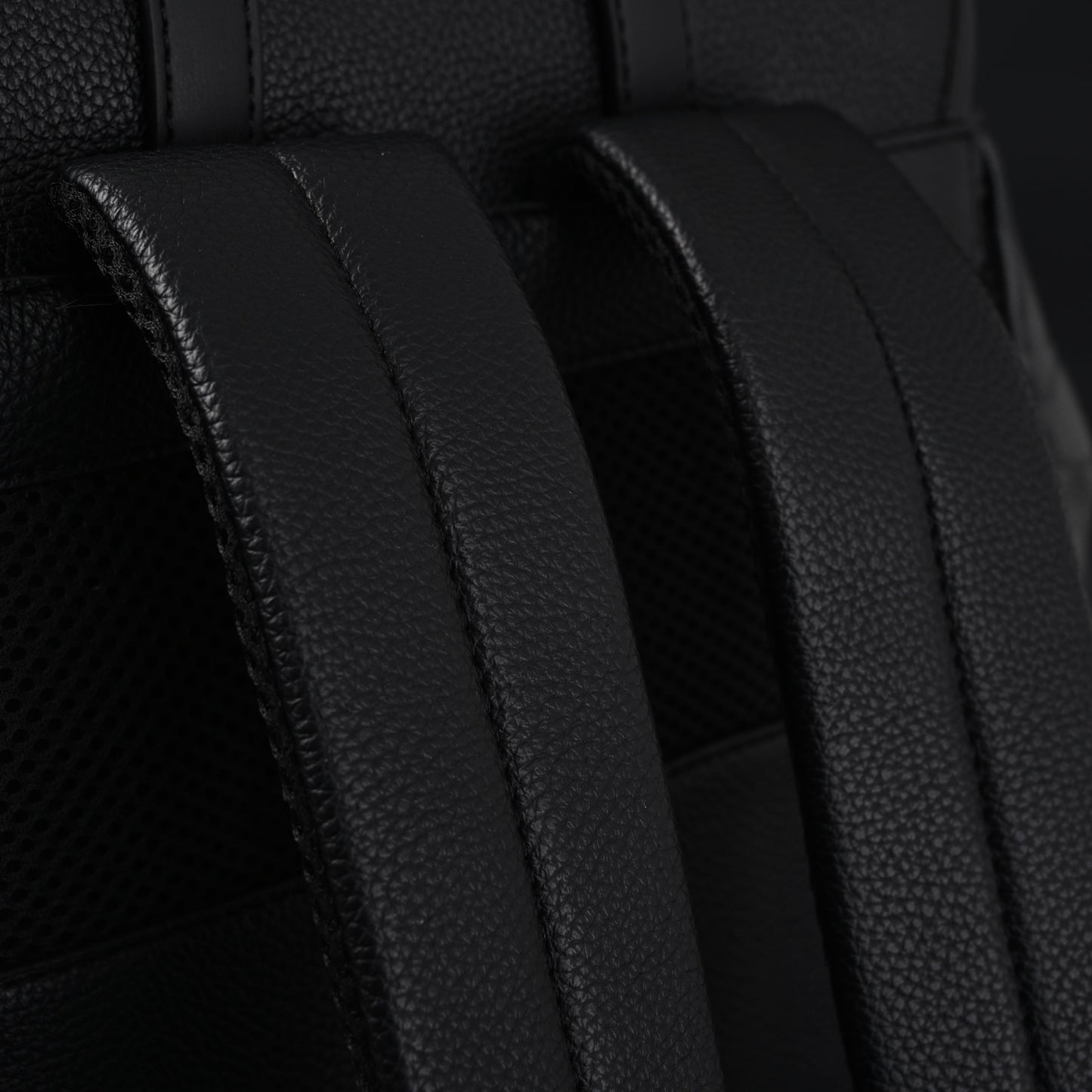 Coach Men’s Leather Backpack – Black Signature Canvas