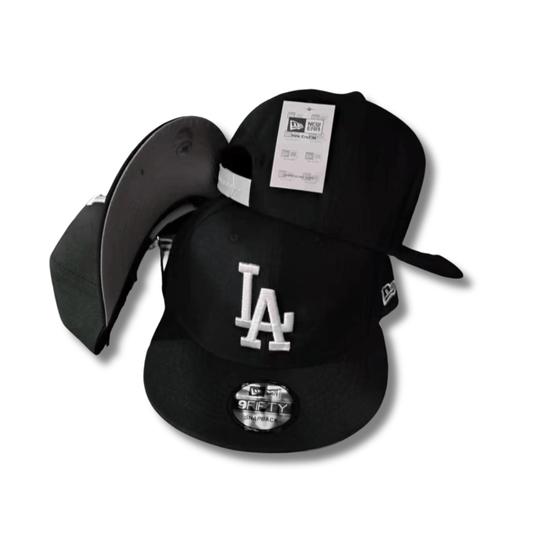Los Angeles Dodgers New Era 9FIFTY Black and White Classic – Snapback Cap