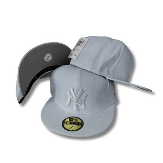 New York Yankees 59FIFTY with Tonal Logo White – Fitted Cap
