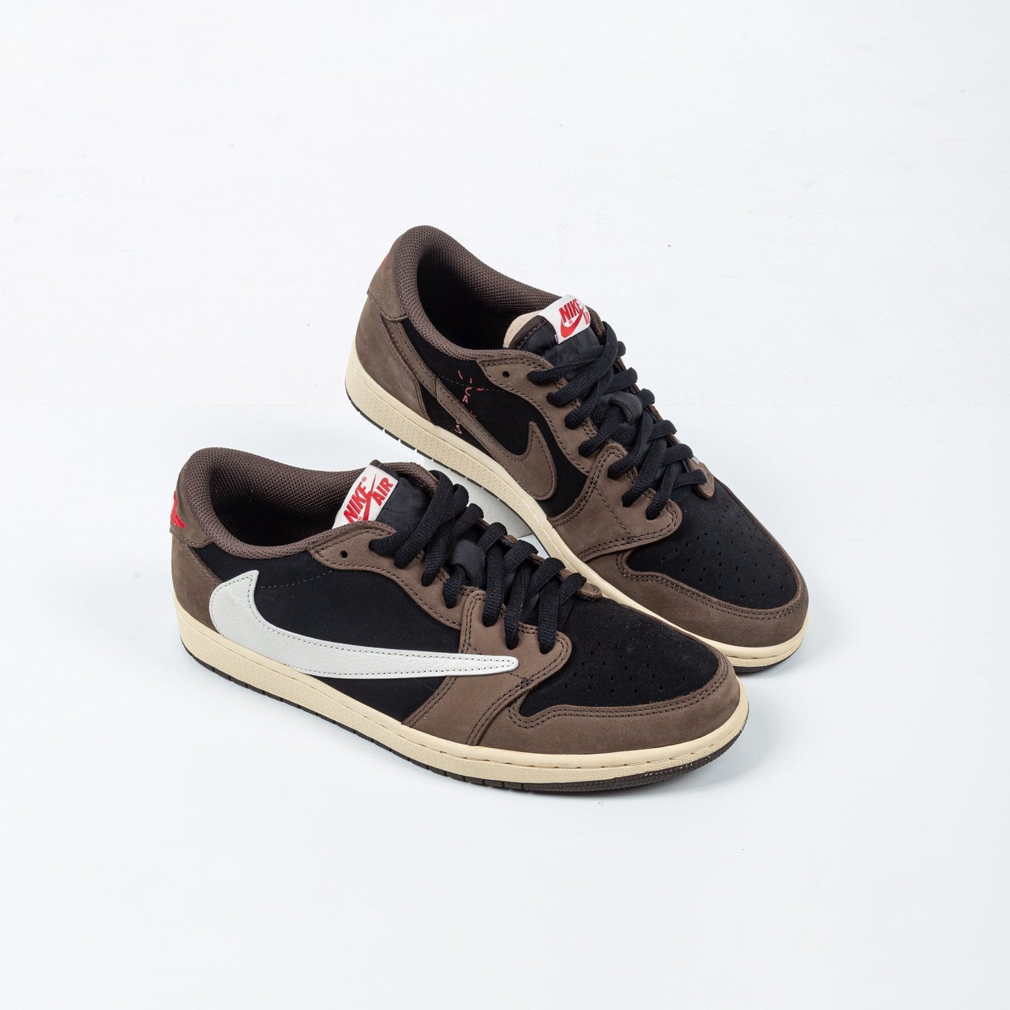 Air Jordan 1 Low TraviScots