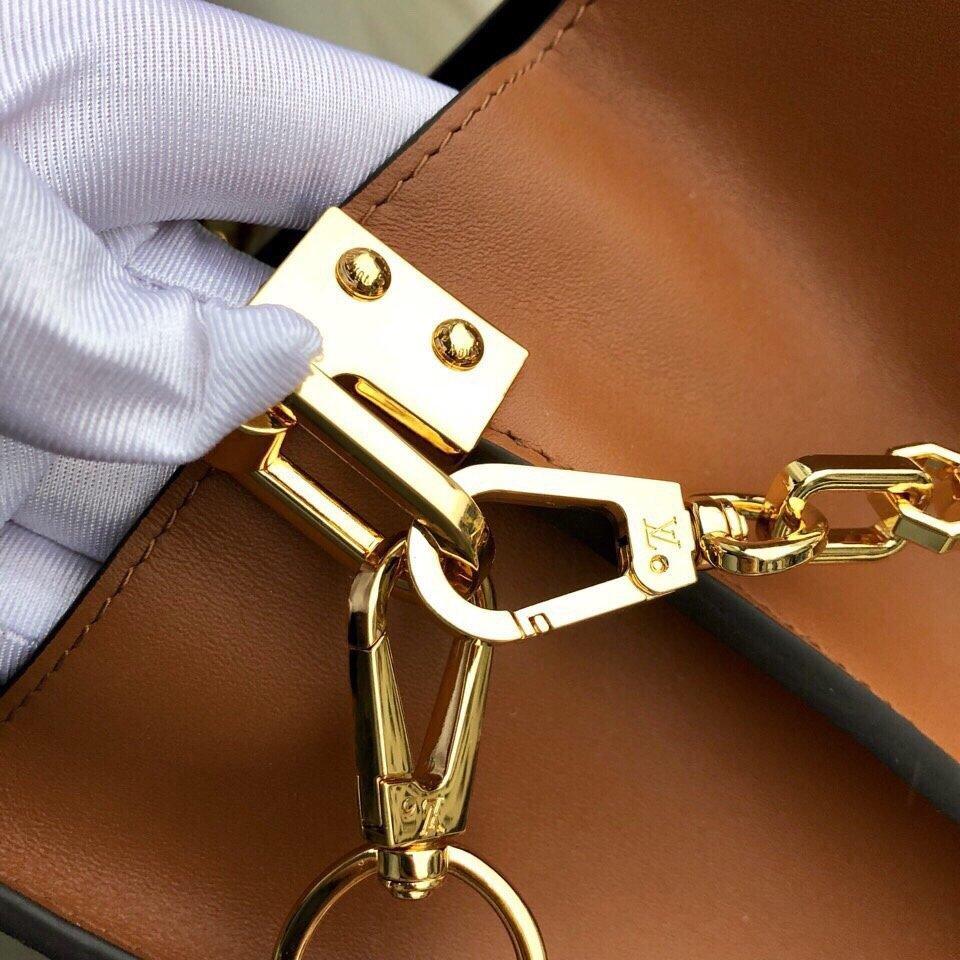 LV DAUPHINE MM